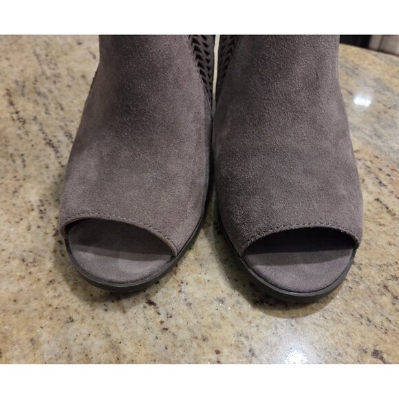 Lucky Brand LK-Bahrie Oiled Suede Titanium Bootie Women's Size 7W Gray - Picture 3 of 13